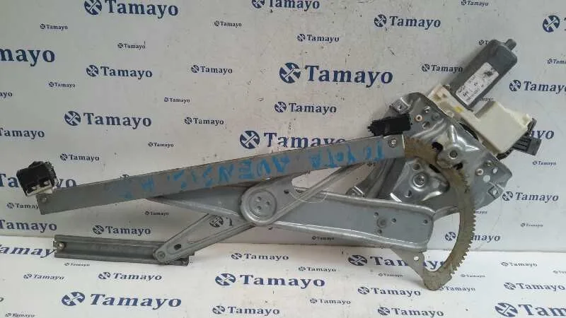 Elevalunas Delantero Derecho para Toyota Avensis Berlina (T25)