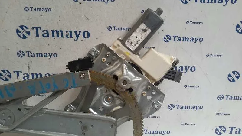 Elevalunas Delantero Derecho para Toyota Avensis Berlina (T25)