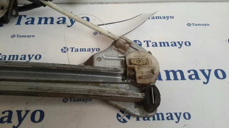 Elevalunas Delantero Derecho para Mazda 323 Berlina C/F/S (Ba)