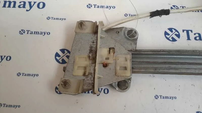 Elevalunas Delantero Derecho para Mazda 323 Berlina C/F/S (Ba)