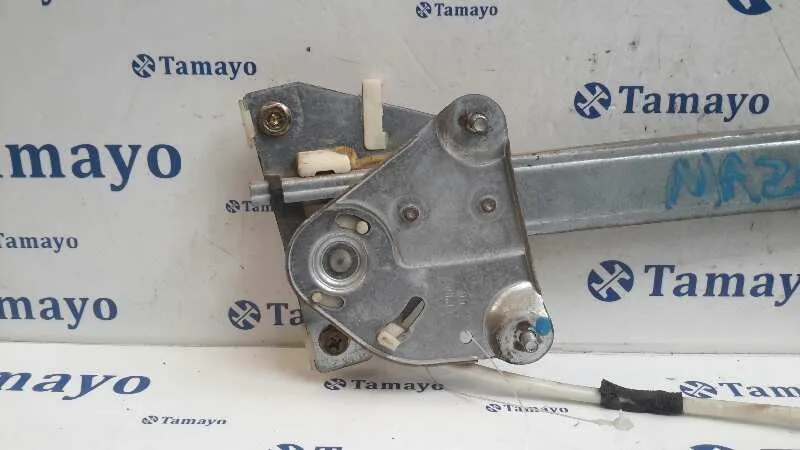 Elevalunas Delantero Derecho para Mazda 323 Berlina C/F/S (Ba)