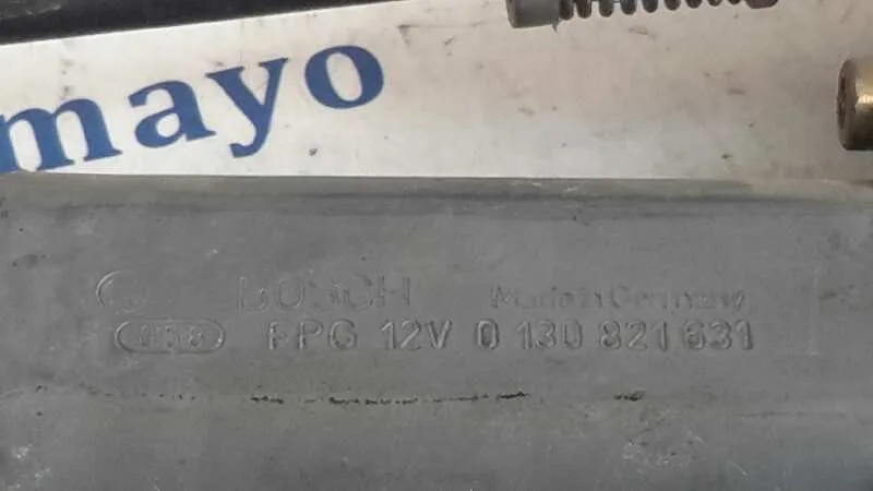 Elevalunas Delantero Derecho para Toyota Carina (T19)