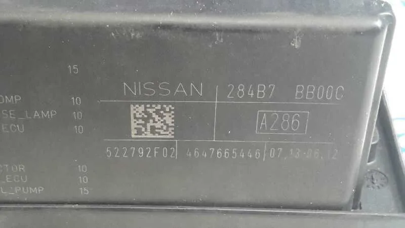 Caja Reles / Fusibles para Nissan Qashqai (J10)
