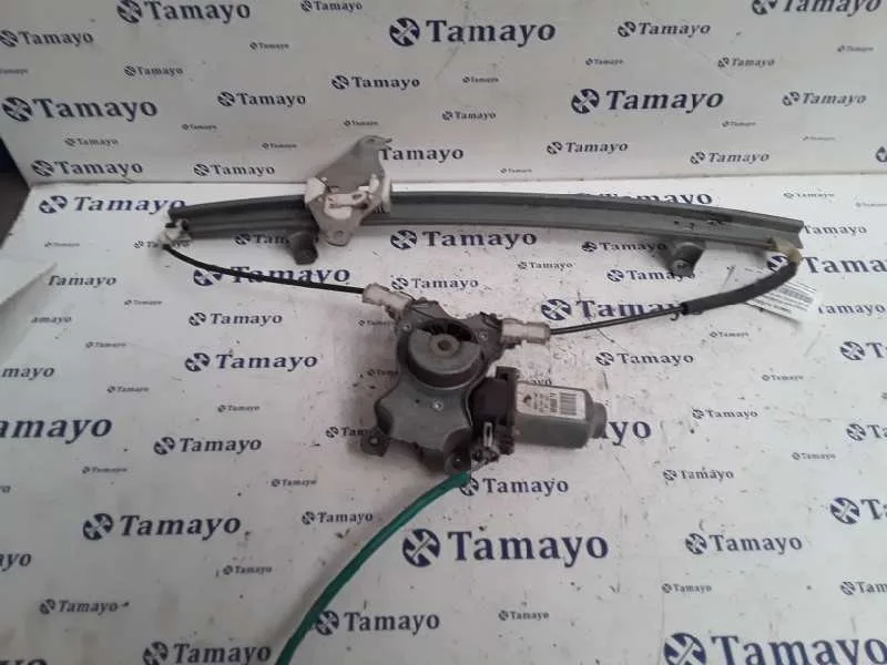 Elevalunas Delantero Derecho para Nissan Almera Tino (V10M)
