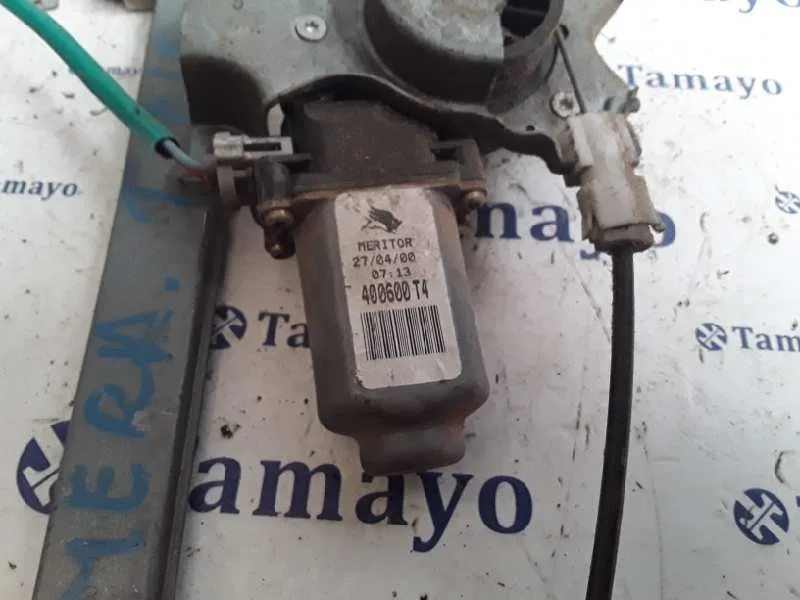 Elevalunas Delantero Derecho para Nissan Almera Tino (V10M)