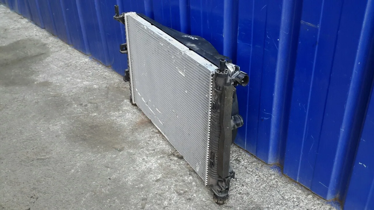 Radiador Agua para Mazda 3 Lim. (Bl)