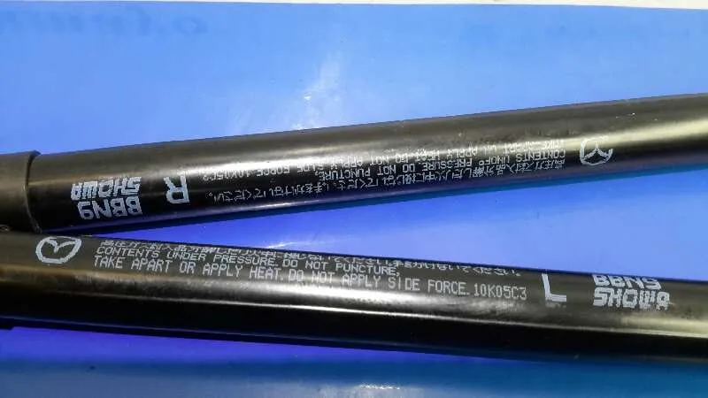 Amortiguadores Maletero / Porton para Mazda 3 Lim. (Bl)