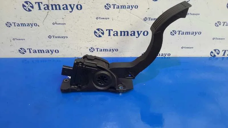 Pedal Acelerador para Mazda 3 Lim. (Bl)