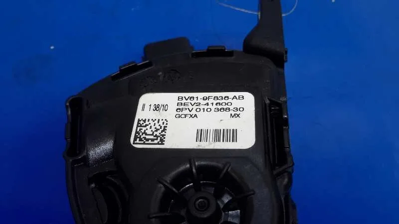 Pedal Acelerador para Mazda 3 Lim. (Bl)