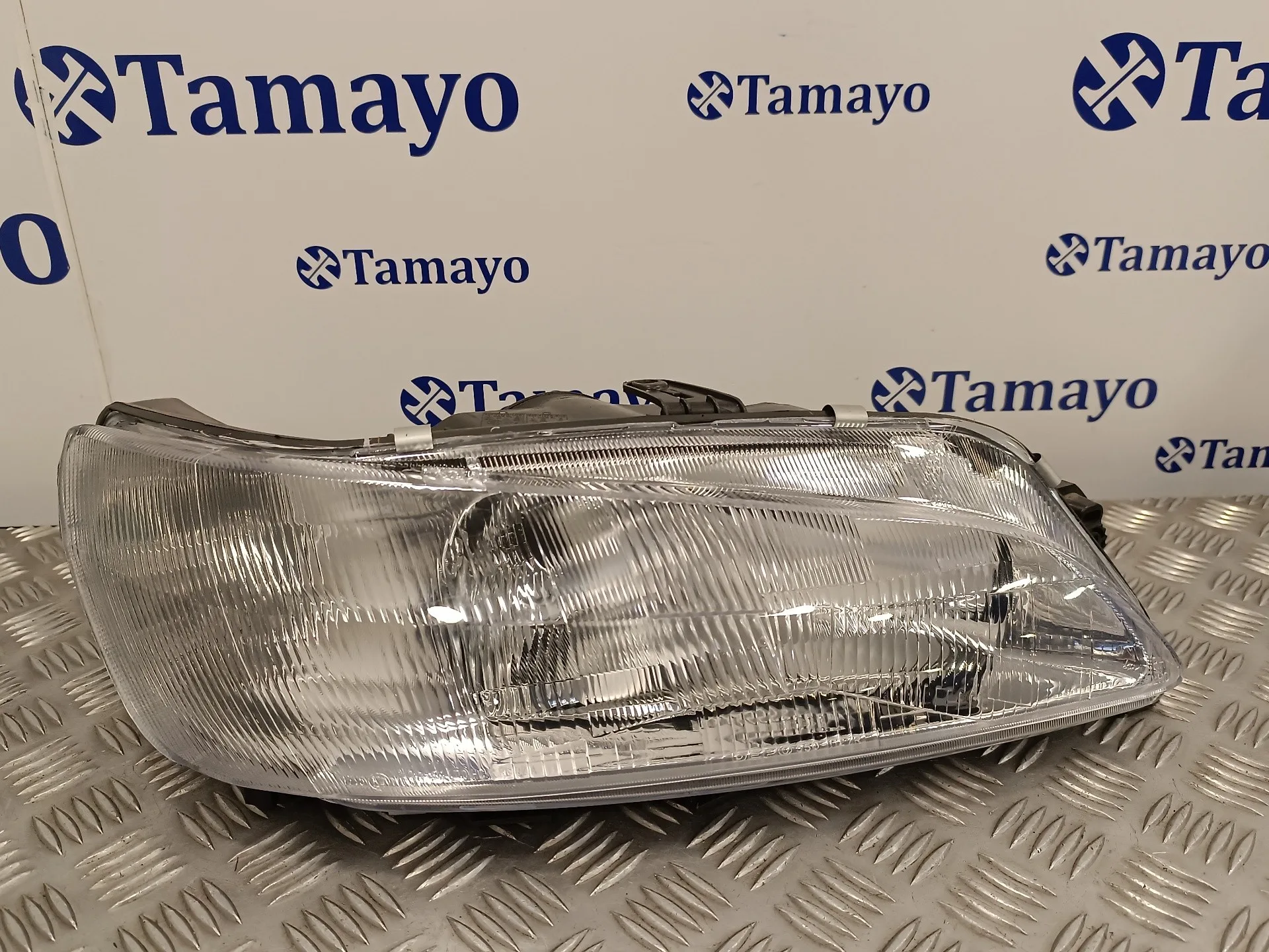 Faro Derecho para Peugeot 306 Berlina 3/4/5 Puertas (S2)