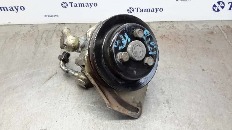Bomba Direccion para Nissan Trade