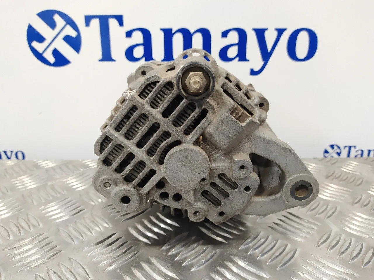Alternador para Mitsubishi Space Wagon (N80/N90)