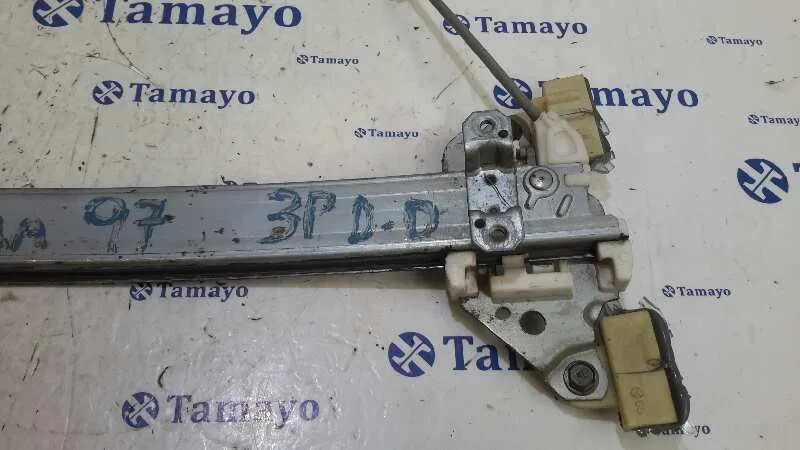 Elevalunas Delantero Derecho para Nissan Almera (N15)