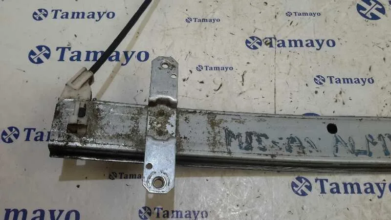 Elevalunas Delantero Derecho para Nissan Almera (N15)