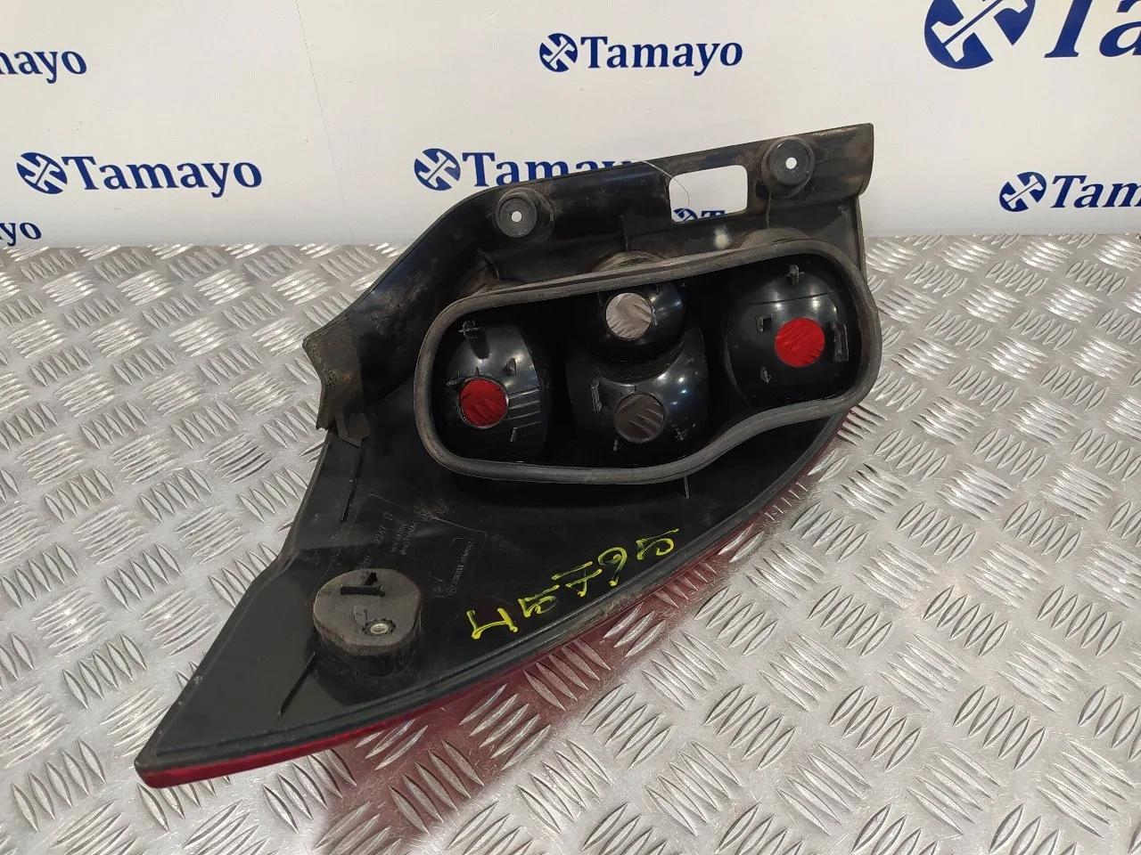Piloto Trasero Derecho para Renault Laguna Ii Grandtour (Kg0)