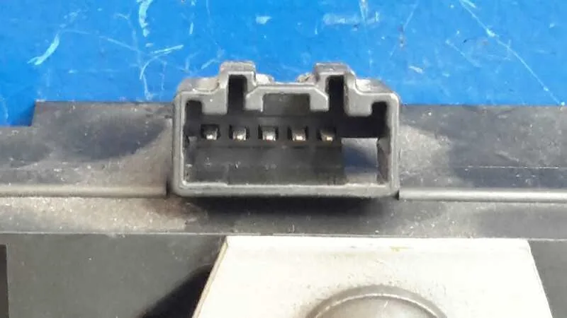 Cerradura Maletero / Porton para Volkswagen Golf Iv Berlina (1J1)