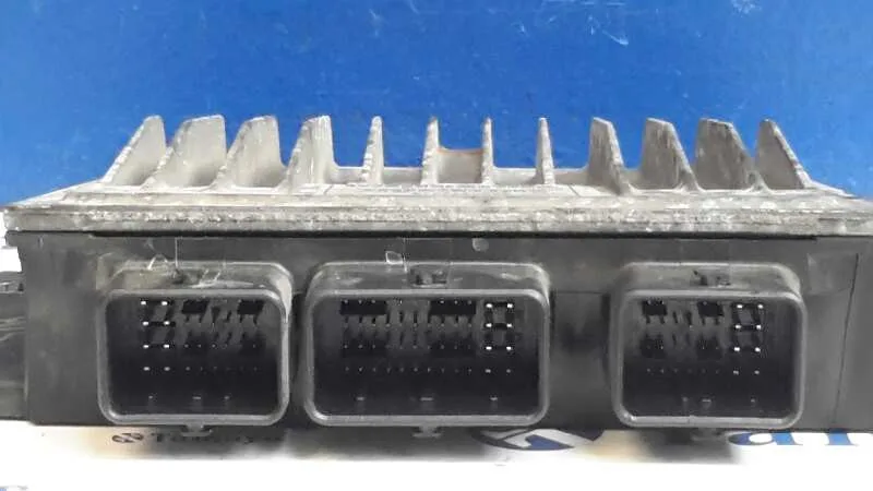 Centralita Motor Uce para Renault Scenic Ii