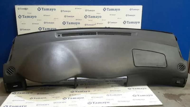 Salpicadero para Toyota Corolla (E12)