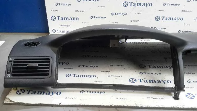 Salpicadero para Toyota Corolla (E12)