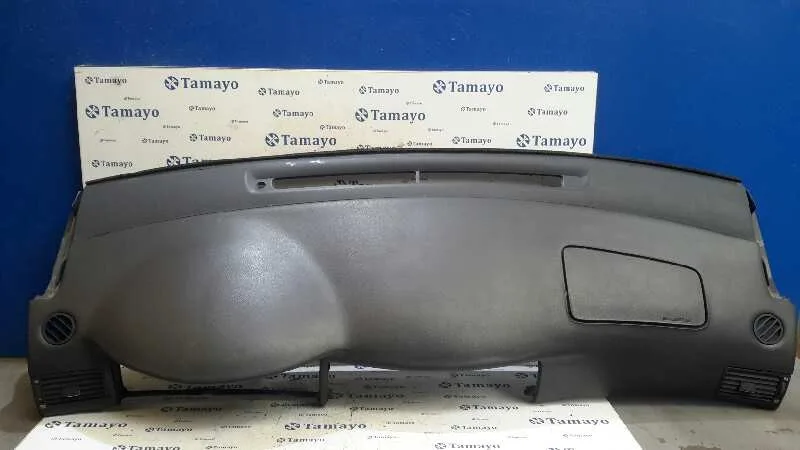 Salpicadero para Toyota Corolla (E12)
