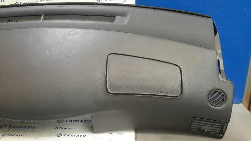 Salpicadero para Toyota Corolla (E12)