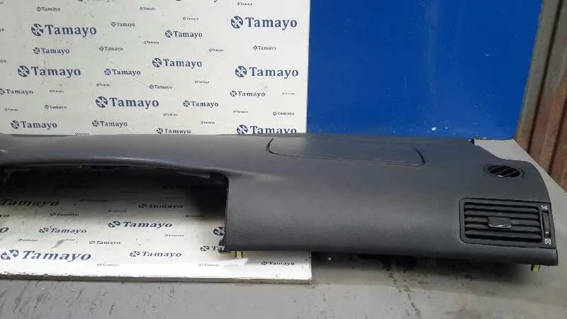Salpicadero para Toyota Corolla (E12)