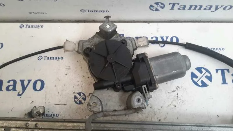 Elevalunas Delantero Izquierdo para Nissan Almera (N16/E)