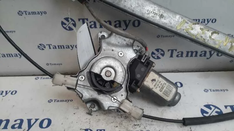 Elevalunas Delantero Izquierdo para Nissan Almera (N16/E)