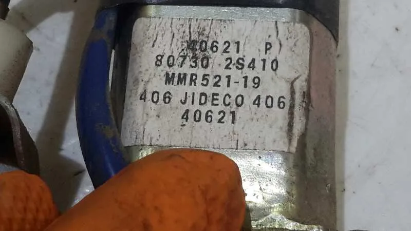 Elevalunas Delantero Derecho para Nissan Pick-Up (D22)
