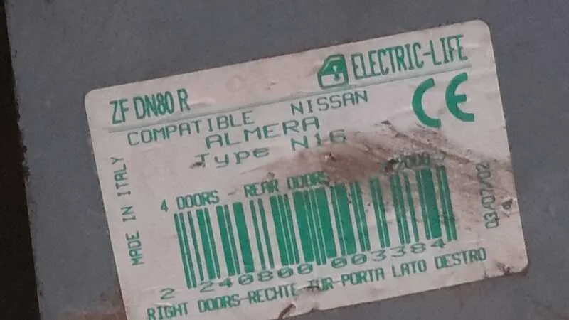 Elevalunas Trasero Derecho para Nissan Almera (N16/E)
