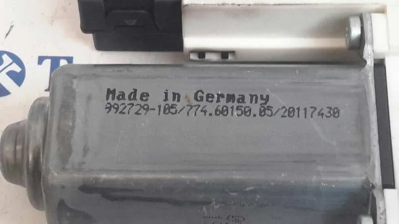 Motor Elevalunas Delantero Izquierdo para Volkswagen Passat Variant (365)