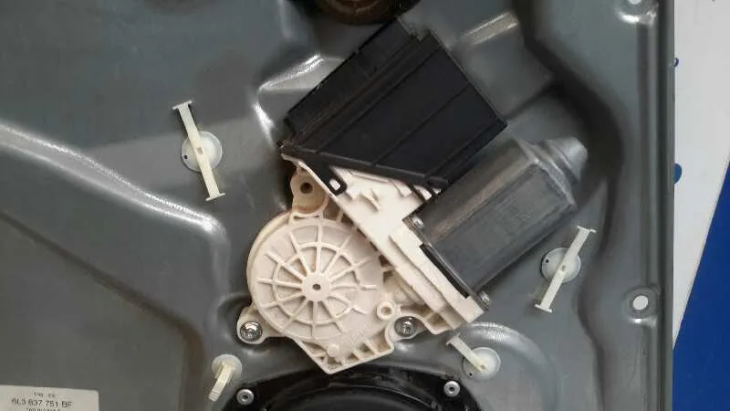 Elevalunas Delantero Izquierdo para Seat Ibiza (6L1)