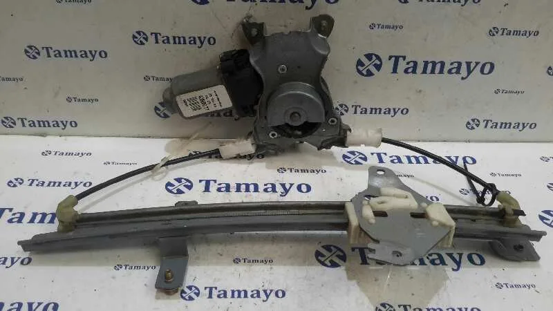 Elevalunas Delantero Derecho para Nissan Almera Tino (V10M)