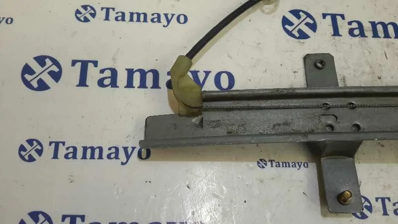 Elevalunas Delantero Derecho para Nissan Almera Tino (V10M)