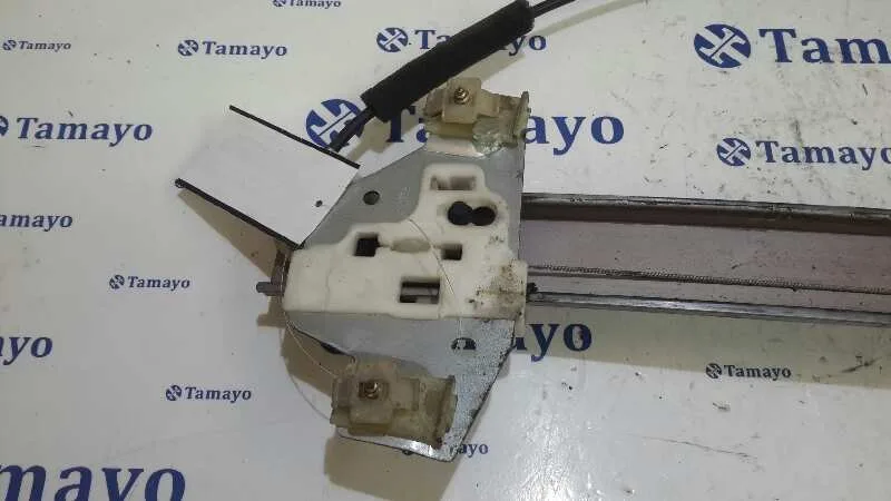 Elevalunas Delantero Derecho para Hyundai Lantra Familiar (Rd)