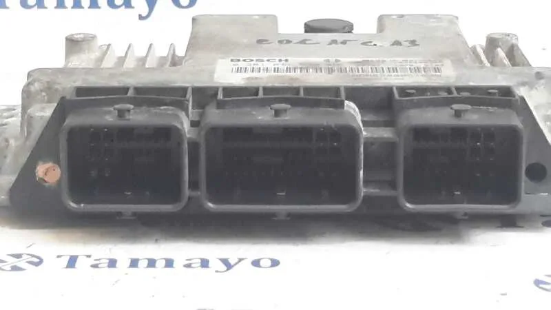 Centralita Motor Uce para Renault Trafic Caja Cerrada (Ab 4.01)