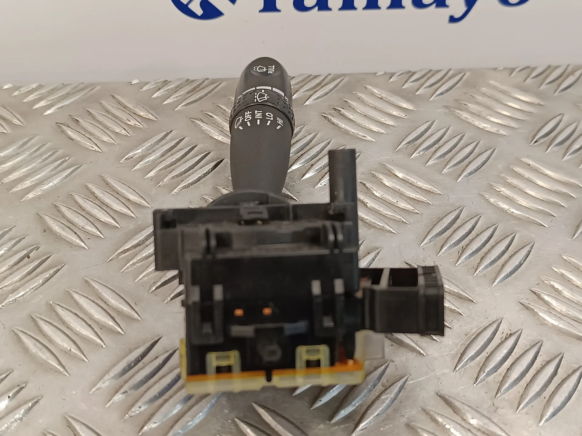 Mando Limpia para Kia Rio