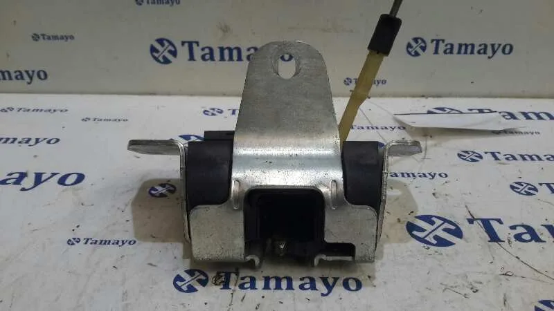 Cerradura Maletero / Porton para Mercedes-Benz Clase M (W163)