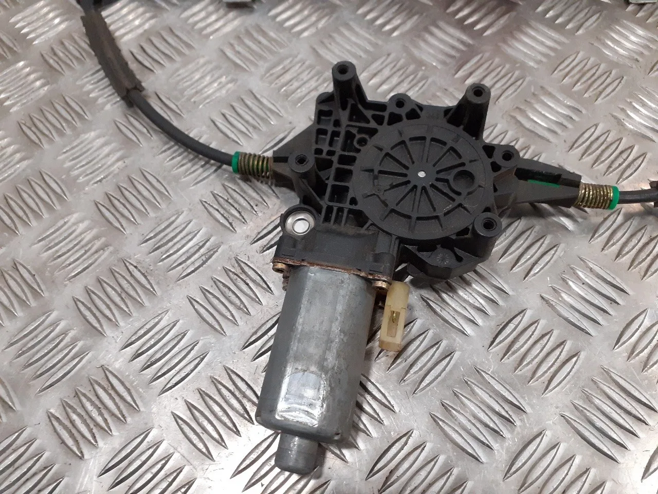 Elevalunas Delantero Derecho para Ford Mondeo Familiar (Gd)
