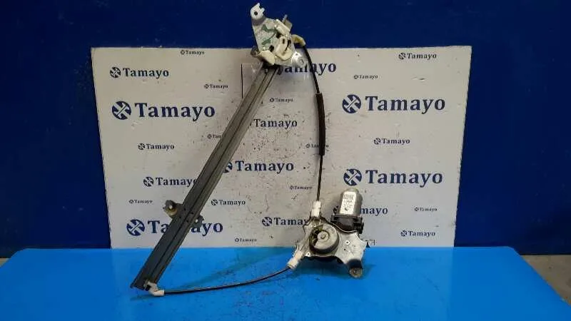 Elevalunas Delantero Derecho para Nissan Almera (N16/E)