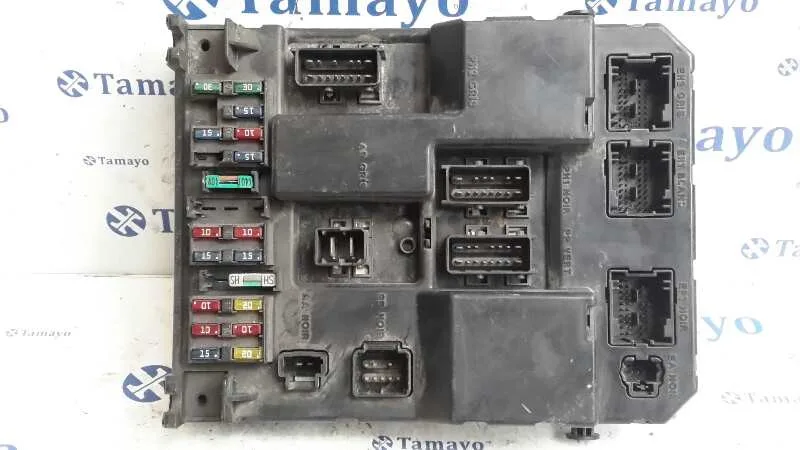 Caja Reles / Fusibles para Peugeot 307 (S1)