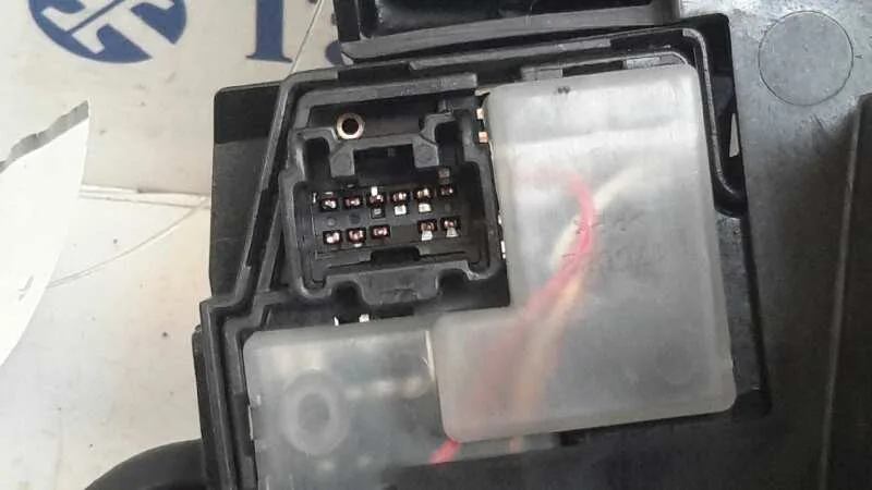 Mando Multifuncion para Mazda 3 Lim. (Bl)