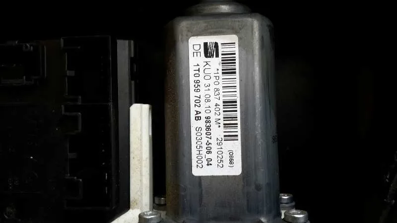 Elevalunas Delantero Derecho para Seat Leon (1P1)