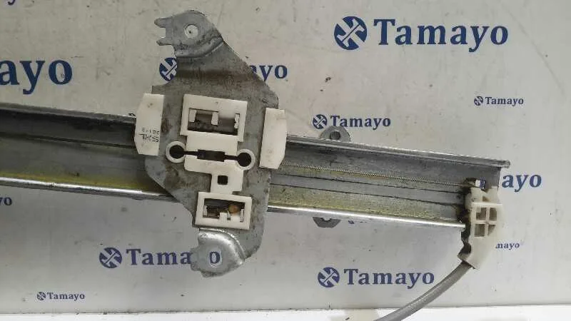Elevalunas Delantero Izquierdo para Nissan Micra (K12E)
