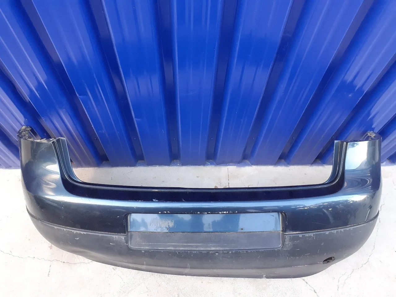 Paragolpes Trasero para Volkswagen Golf V Berlina (1K1)