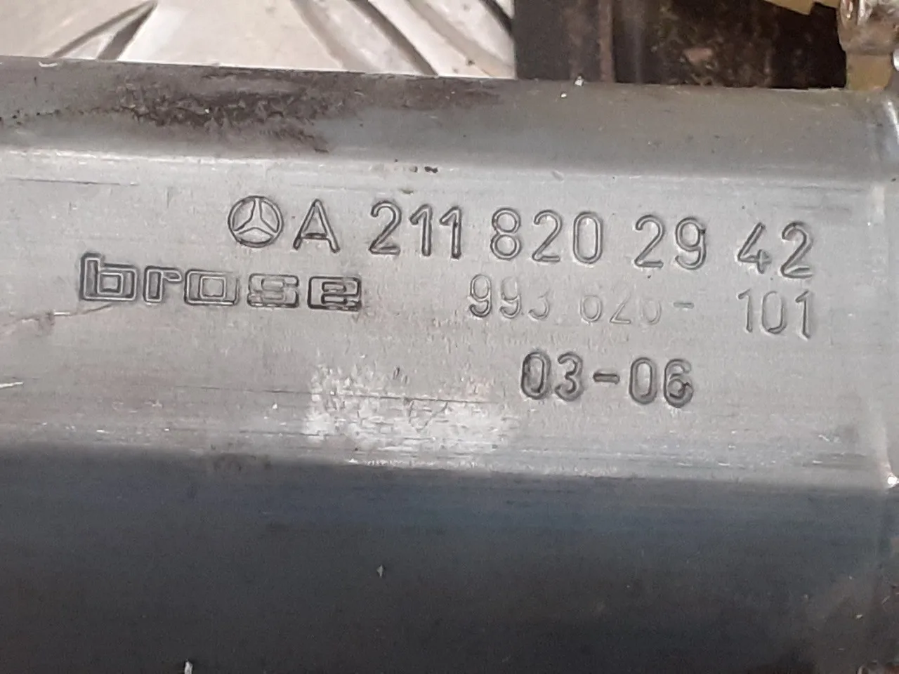 Elevalunas Delantero Izquierdo para Mercedes-Benz Clase E (W211) Berlina
