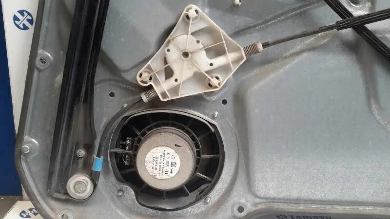 Elevalunas Delantero Izquierdo para Seat Ibiza (6L1)