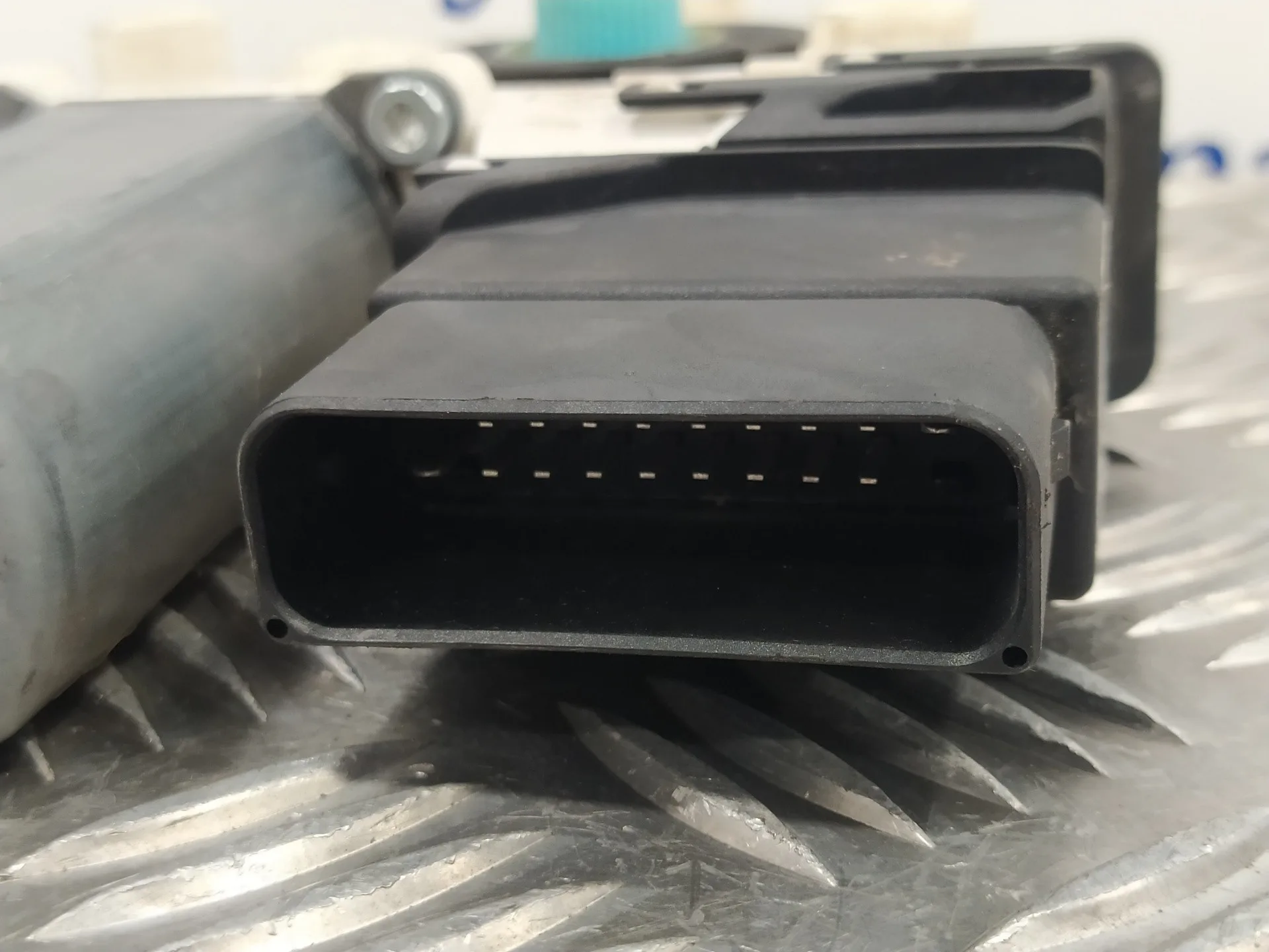 Motor Elevalunas Trasero Derecho para Volkswagen Touran (1T1)