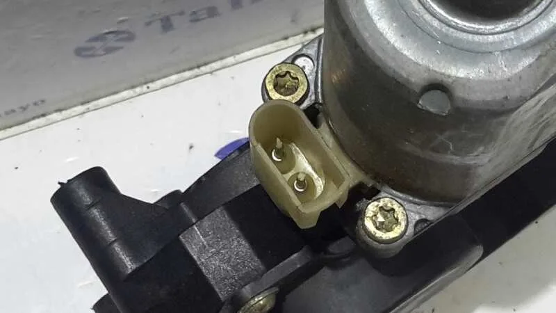 Elevalunas Delantero Izquierdo para Ford Mondeo Berlina (Gd)