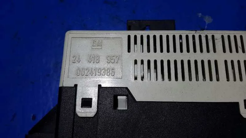 Pantalla / Mando Multifuncion para Opel Astra G Berlina